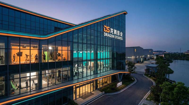 社会丑闻比亚迪海豹视频对比